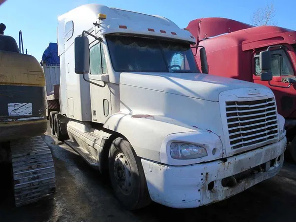 Седельный тягач FREIGHTLINER ST120064 Century ST
