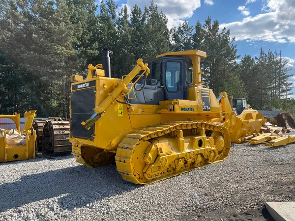 Гусеничный бульдозер Komatsu D375A-5