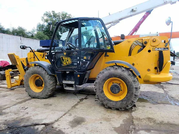 Телескопический погрузчик JCB Loadall 540-170