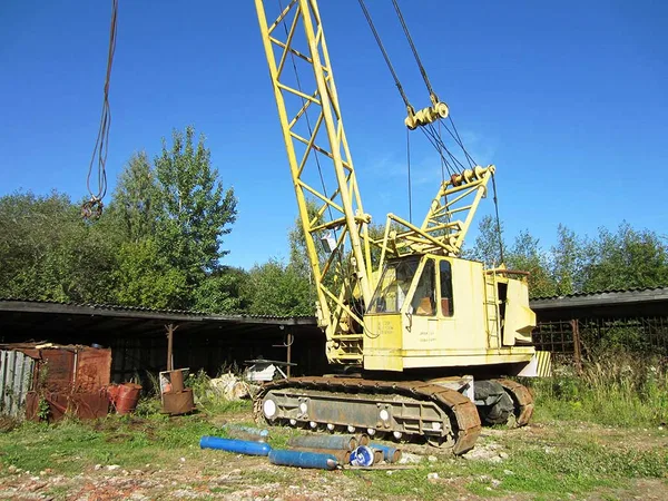 Гусеничный кран СКГ 40/63