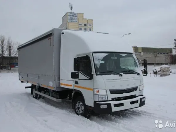 Тентованный автомобиль Mitsubishi Fuso Canter