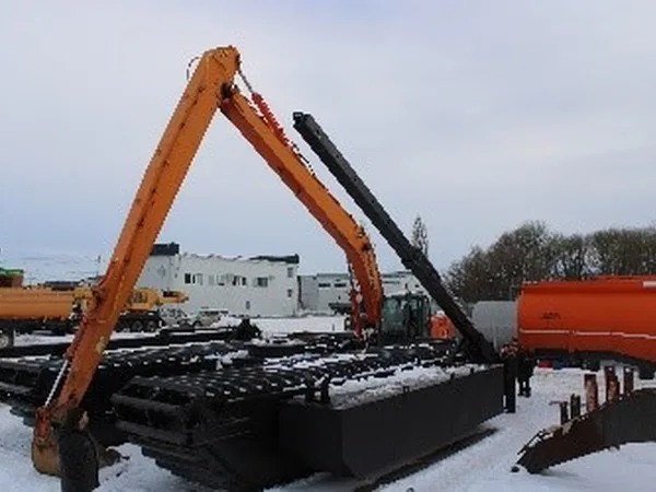 Гусеничный экскаватор Hitachi ZX330LCA 5S