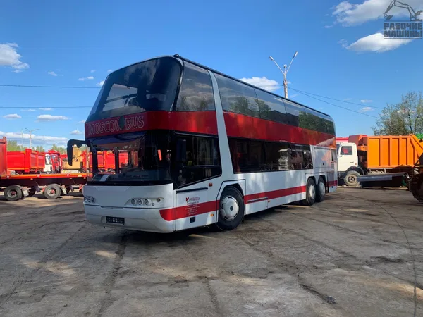 Автобус NEOPLAN 122