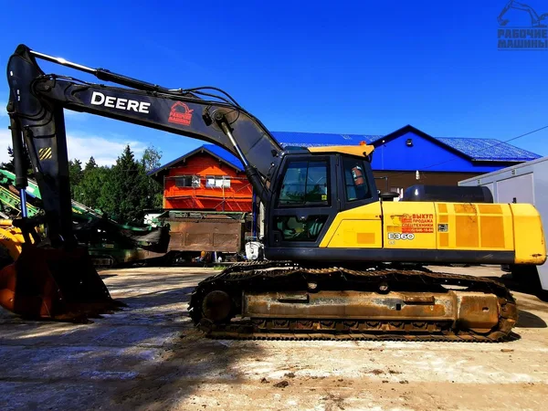 Гусеничный экскаватор John Deere E360LC