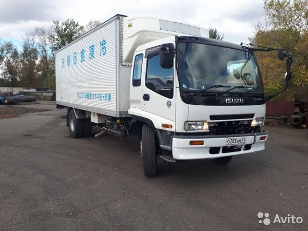 Грузовой фургон Isuzu Forward