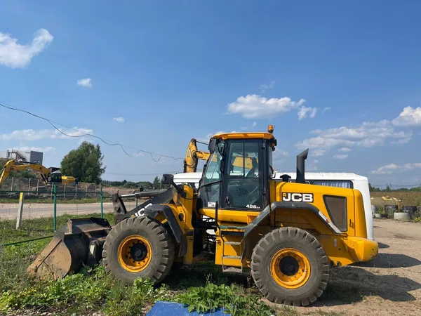 Фронтальный погрузчик JCB 426ZX