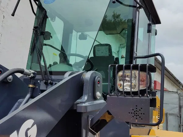 Фронтальный погрузчик XCMG ZL30GV