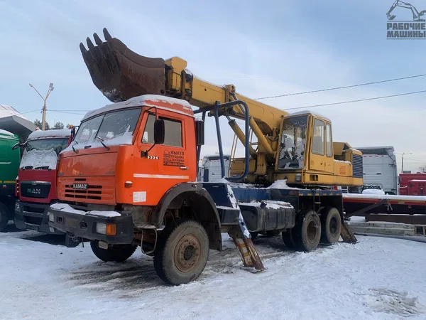 Экскаватор-планировщик UDS 114 на шасси КамАЗ-5320