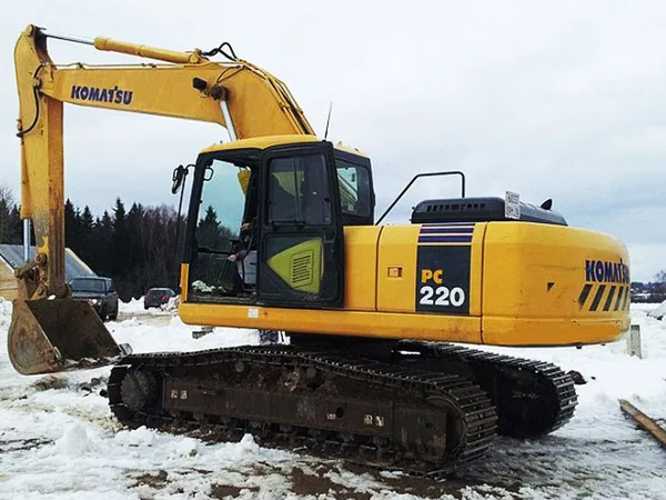 Гусеничный экскаватор Komatsu PC220
