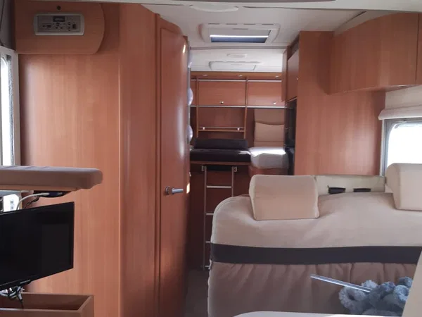 Автодом BUERSTNER IXEO IT 726