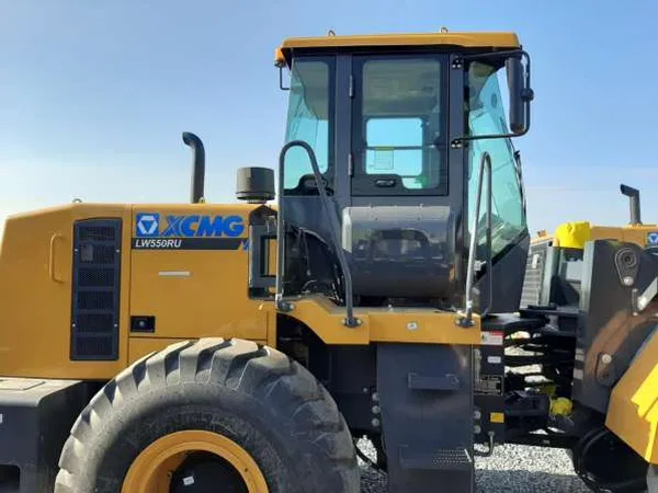 Фронтальный погрузчик XCMG LW550RU