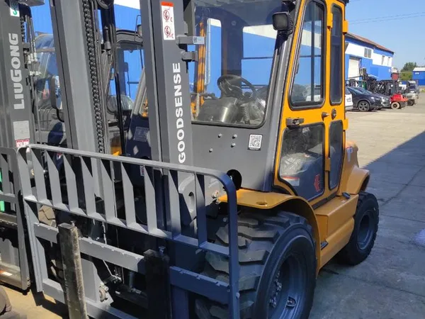 Вилочный погрузчик GoodSense RTD35-X35