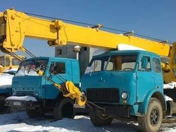 Автокран МАЗ 5334