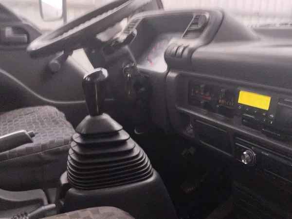 Бортовой грузовик с КМУ ISUZU