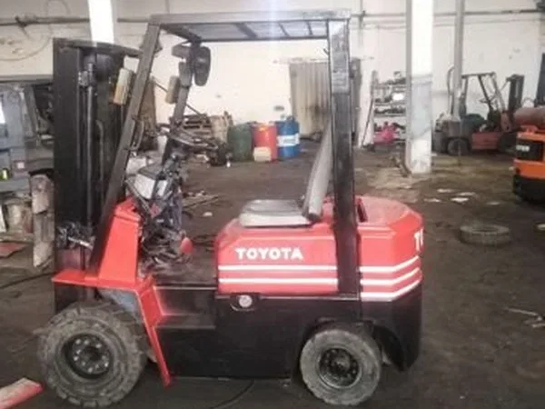 Вилочный погрузчик Toyota