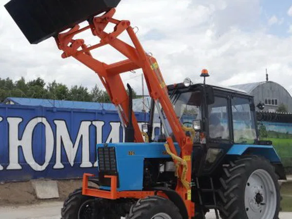 Фронтальный погрузчик БЛЮМИНГ БЛ-750 (БЕЛАРУС 82.1)