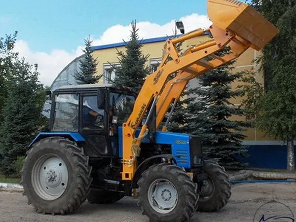 Фронтальный погрузчик БЛЮМИНГ БЛ-750-01 (БЕЛАРУС-1221.3)