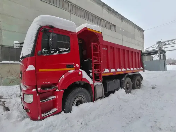 Самосвал КамАЗ 6520-43