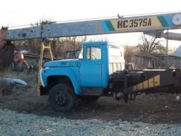 Автокран ЗИЛ 3575