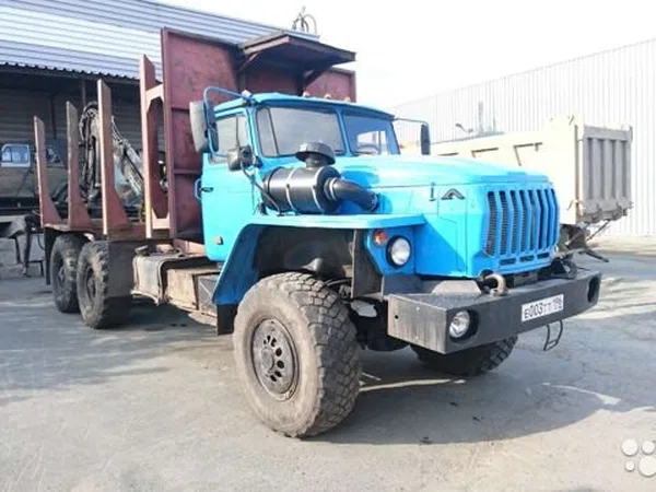 Сортиментовоз УРАЛ 4320 с ГМУ