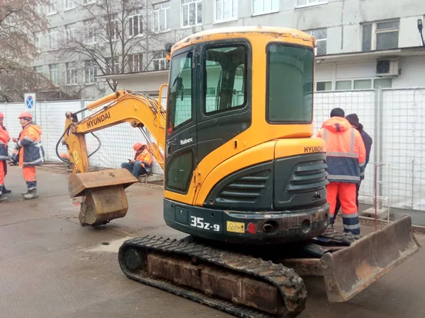 Мини-экскаватор Hyundai R35Z-9