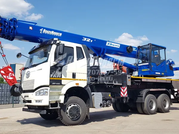 Автокран Клинцы КС-55729-9К-3 на шасси FAW J6