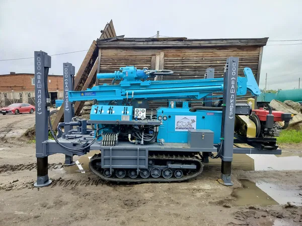 Буровая установка STROJSTAV FYX-200