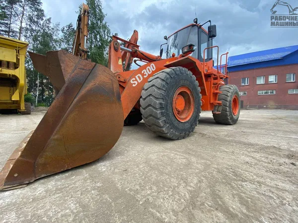 Фронтальный погрузчик Doosan DISD SD300