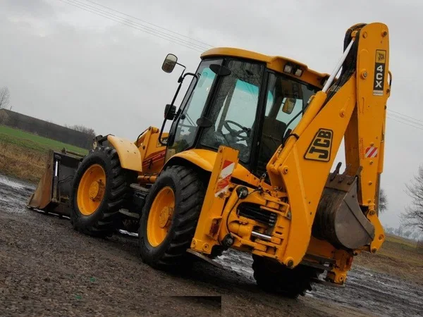 Колесный экскаватор JCB 4CX