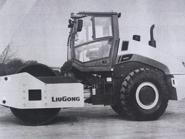 Грунтовый каток Liugong CLG6620E