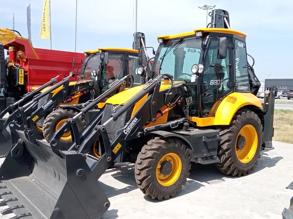 Экскаватор-погрузчик Cukurova 880S