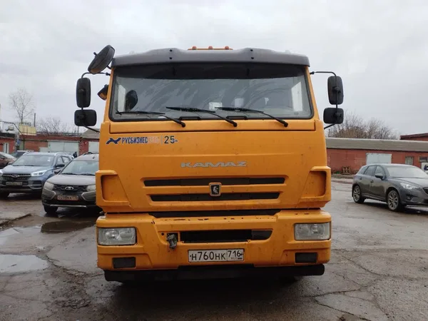Седельный тягач Камаз 65116