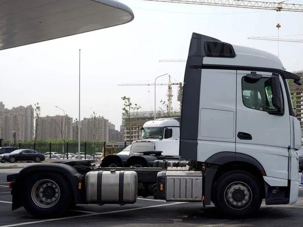 Седельный тягач Mercedes-Benz Actros 1842 LS