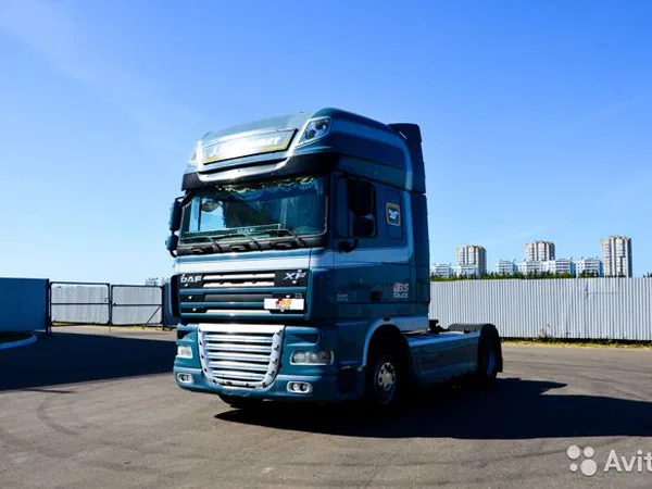 Седельный тягач DAF XF 105.460