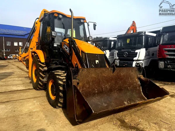 Экскаватор-погрузчик JCB 3CX