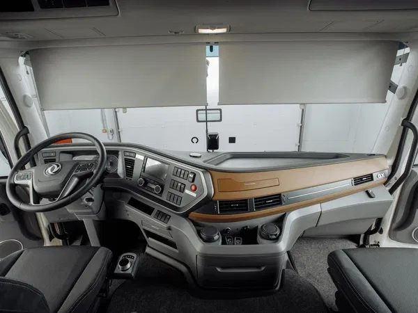Седельный тягач Dongfeng DFH4180