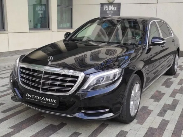 Бронированный автомобиль Mercedes-Benz Maybah Gyard