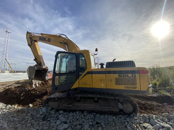 Гусеничный экскаватор SDLG E6210F