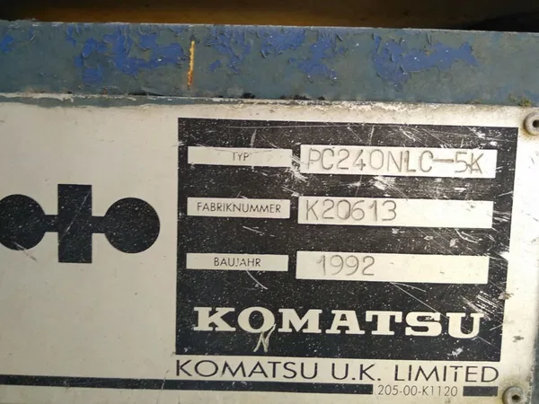 Гусеничный экскаватор Komatsu PC240NLC-5K