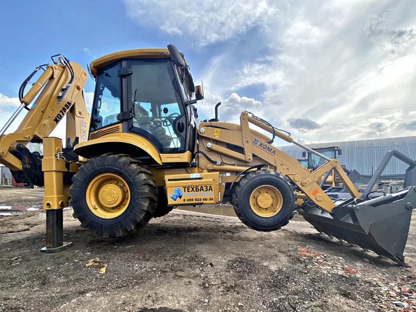 Экскаватор-погрузчик XGMA XG765N