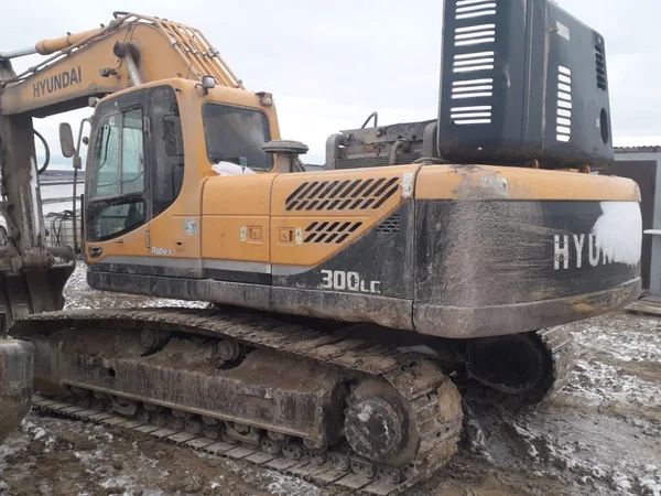 Гусеничный экскаватор Hyundai R 300LC-9S