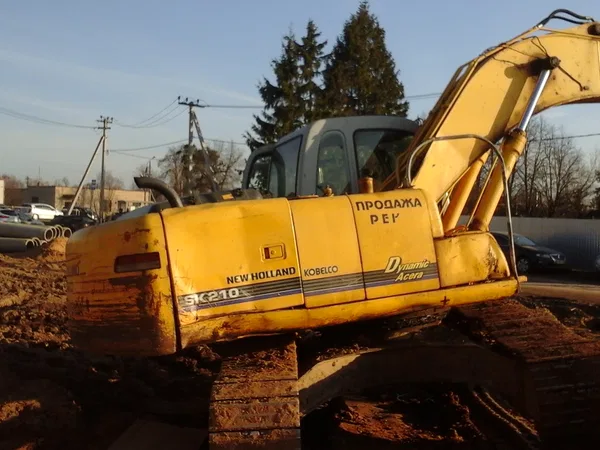 Гусеничный экскаватор Kobelco SK 210-6E