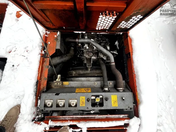 Гусеничный экскаватор Hitachi ZX180 LCN