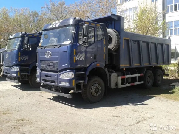 Самосвал FAW J6