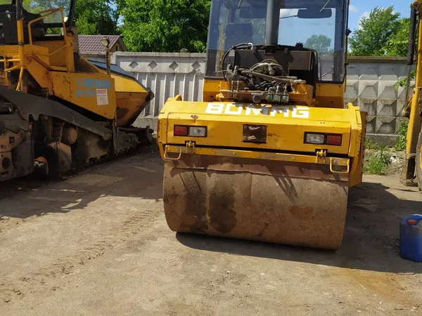 Двухвальцовый каток BOMAG BW174AD