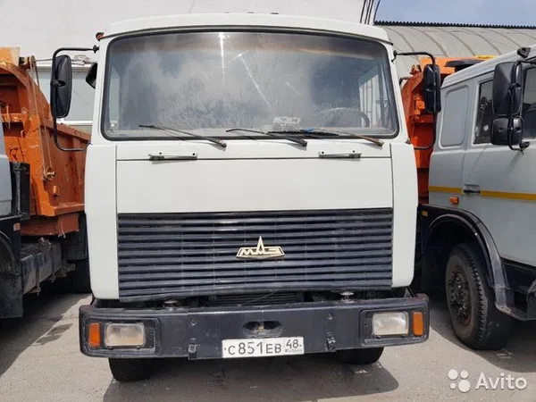 Самосвал МАЗ 551605