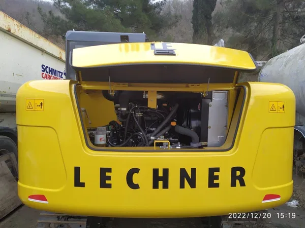 Гусеничный экскаватор Lechner LE80