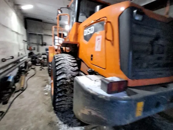 Фронтальный погрузчик Doosan DISD SD300