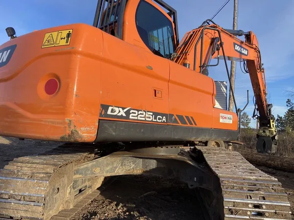 Гусеничный экскаватор DOOSAN DX225LCA