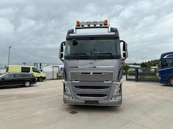 Седельный тягач Volvo FM420 42TD